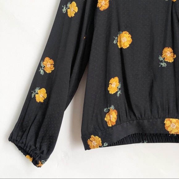 Madewell Bubble-Sleeve Wrap Top Floating Florets - Picture 4 of 13